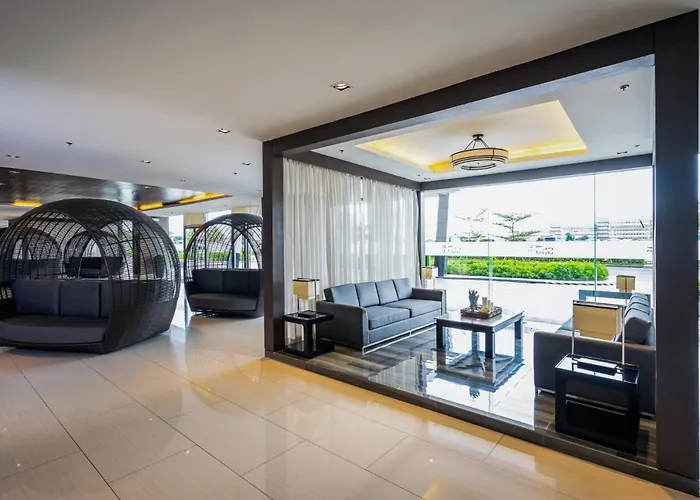 Book Me At Shore Residences Tower D Near Airport & Mall Of Apartment