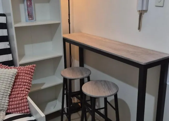 Book Me At Shore Residences Tower D Near Airport & Mall Of Apartment Manila