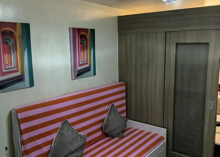 Apartment Book Me At Shore Residences Tower D Near Airport & Mall Of