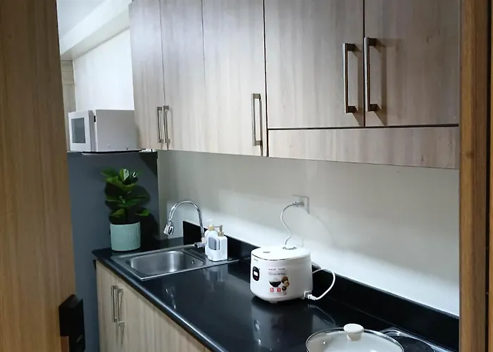 Apartment Book Me At Shore Residences Tower D Near Airport & Mall Of